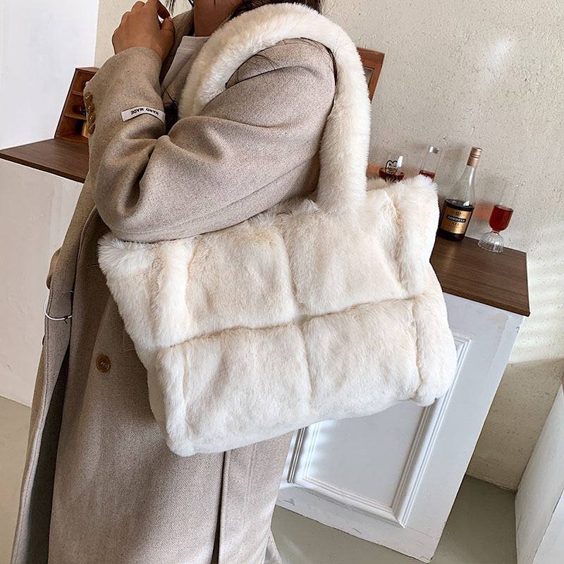 Naya | Sac Cabas Doublé en Fausse Fourrure