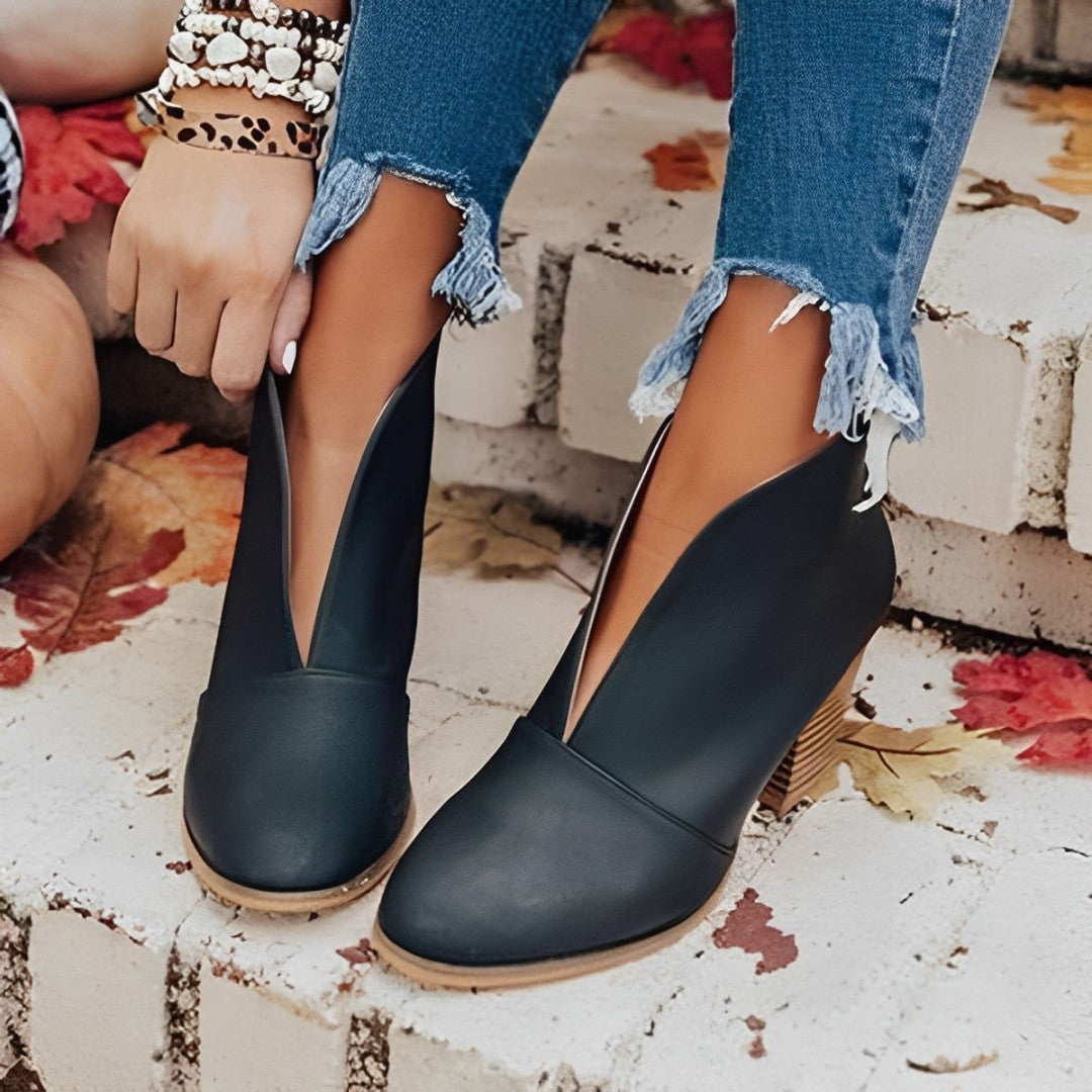 Alba | Bottines Découpe V à Enfiler